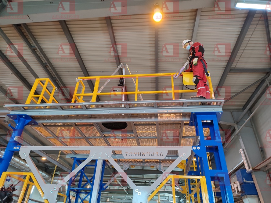 Учебно-тренировочный полигон (комплекс)  Альпинист-03-02-1 (с деревянной опорой).